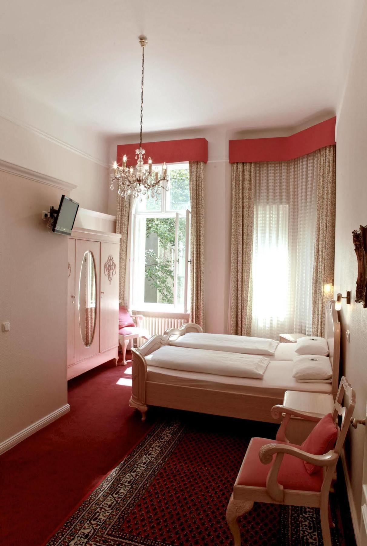 Hotel Pension Fasanenhaus เบอร์ลิน ภายนอก รูปภาพ